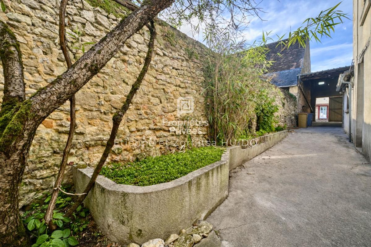 VATAN Immeuble Vatan 10 pièce(s) 223 m2 14