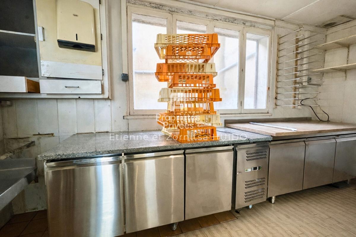 VATAN Immeuble Vatan 10 pièce(s) 223 m2 8