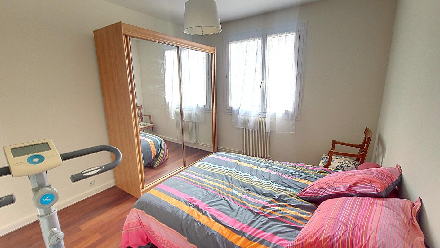 MERIGNAC MERIGNAC Monséjour T3 82m² avec balcon et garage 6