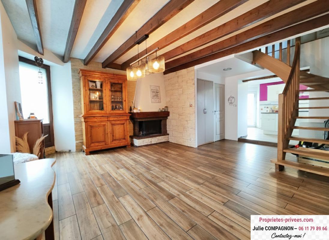 CHAUDRON-EN-MAUGES Maison 184 m² env.- 5 chambres -2 garages - abris et jardin 5