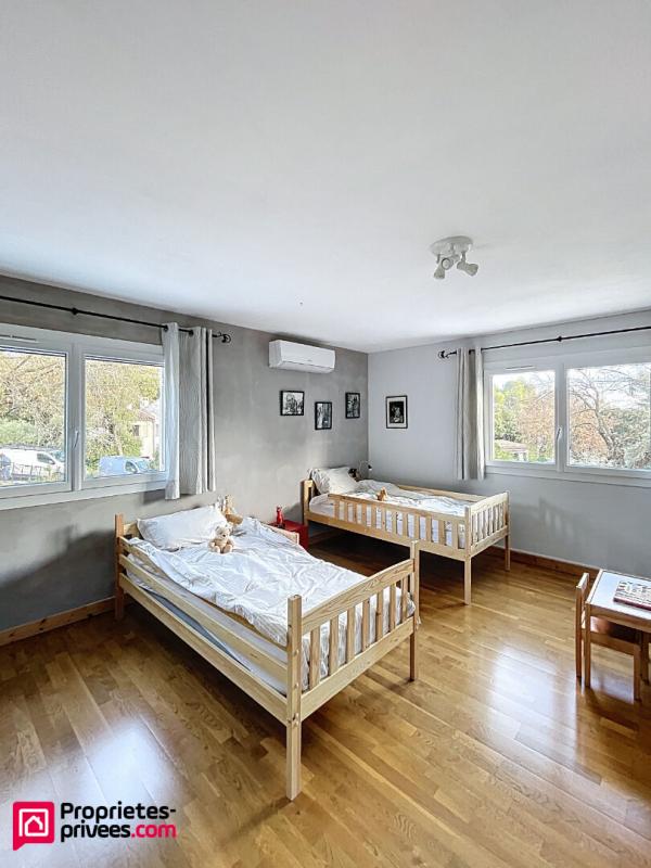 POURRIERES Villa Pourrieres 6 pièces 213 m2 17