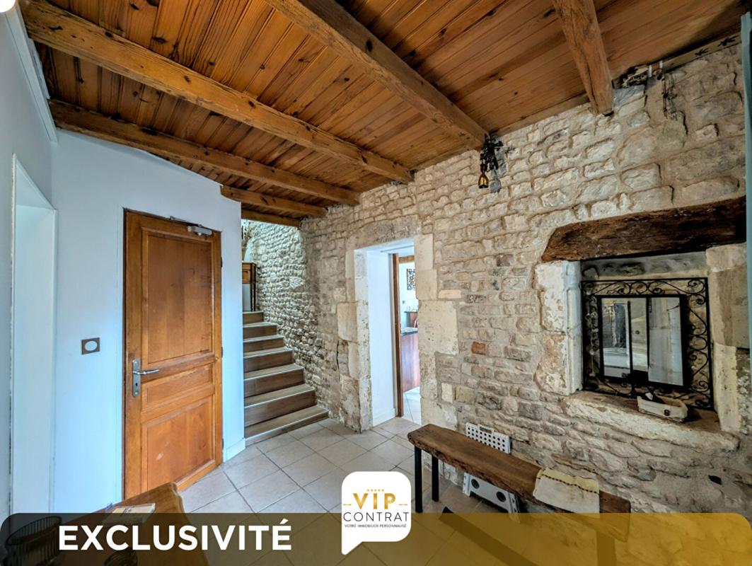 TRIAC-LAUTRAIT Maison de caractère à Triac Lautrait Exclusivité VIP réf 436237 7