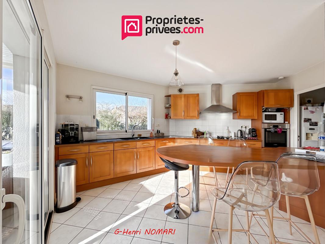 POUANCE Maison Ombree D Anjou 9 pièce(s) 185 m2, 5 Chambres, terrain de 3243m² 3