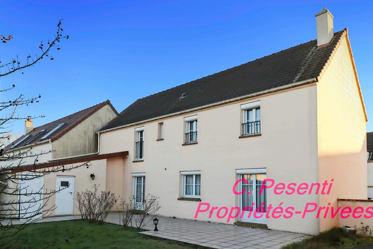 MONTEVRAIN Maison Montevrain 6 pièce(s) 118 m2 avec atelier et abri de jardin 1