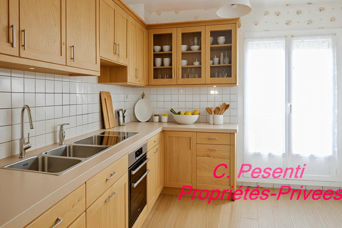 MONTEVRAIN Maison Montevrain 6 pièce(s) 118 m2 avec atelier et abri de jardin 15