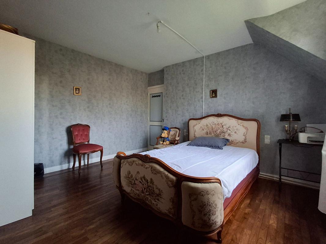 PLEMET Maison 5 chambres 148 m² / Garage / Fort potentiel  / 144 000 13