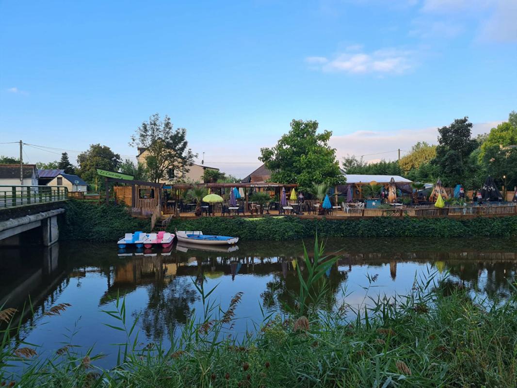 SAUMUR SAINT MARTIN DE LA PLACE - MURS COMMERCIAUX LIBRES 272 m2 5