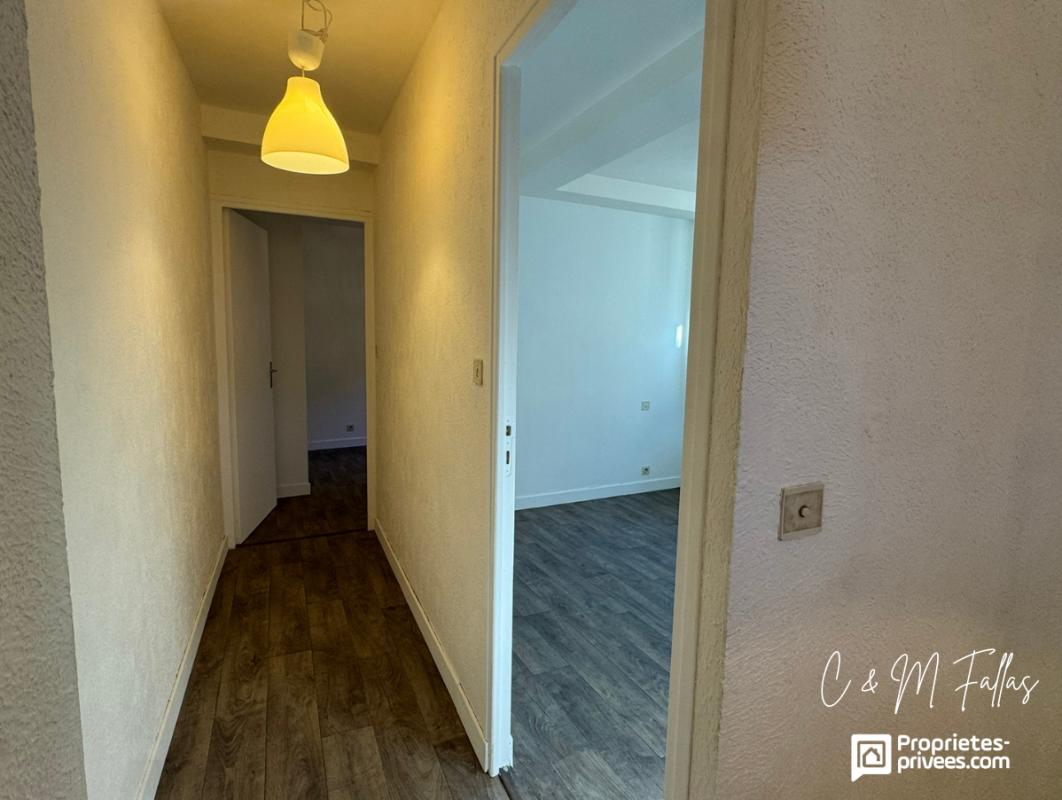 SAINT-MARCEL-D'ARDECHE Maison de village en pierre - Terrasse plein sud - Garage - Proche Gorges de l'Ardèche 4