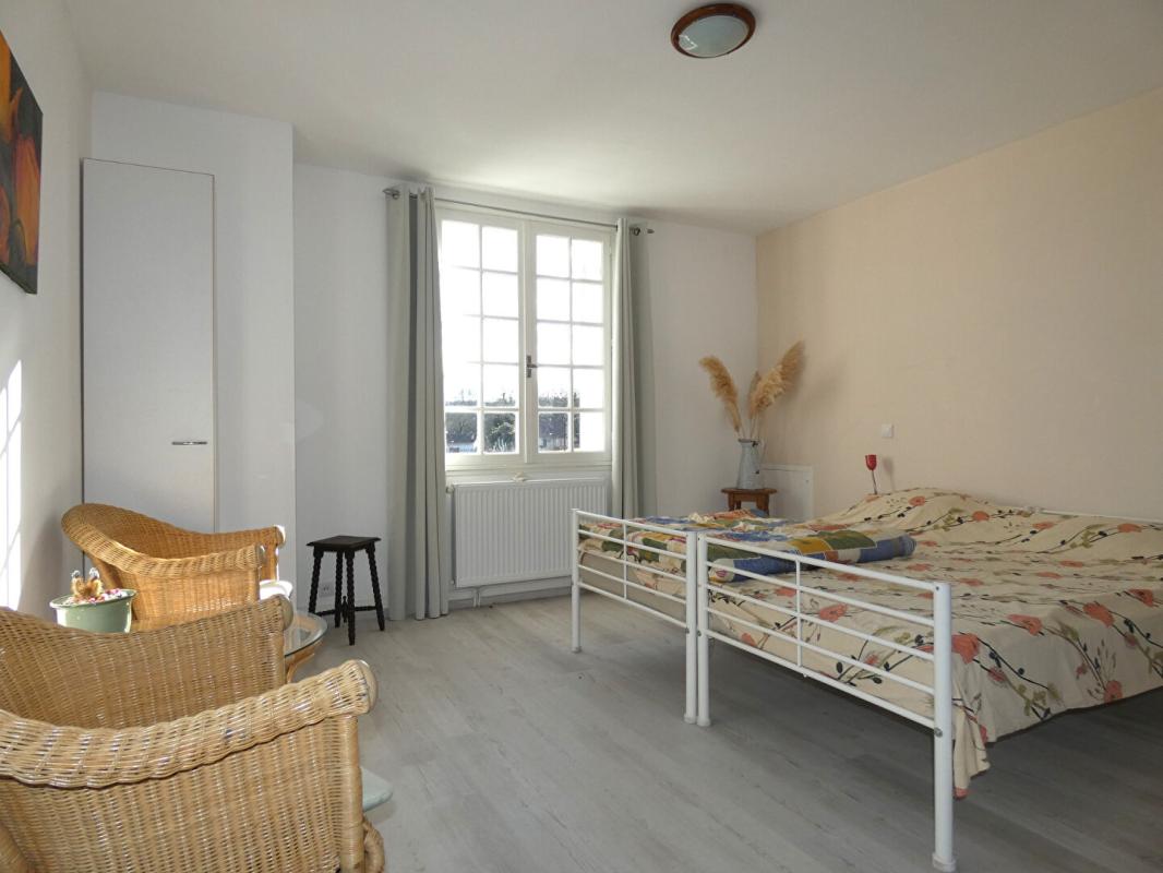 HAUTEFORT Maison 150 m2 /4 chambres / sous-sol 127m² / terrain 1480m² 16