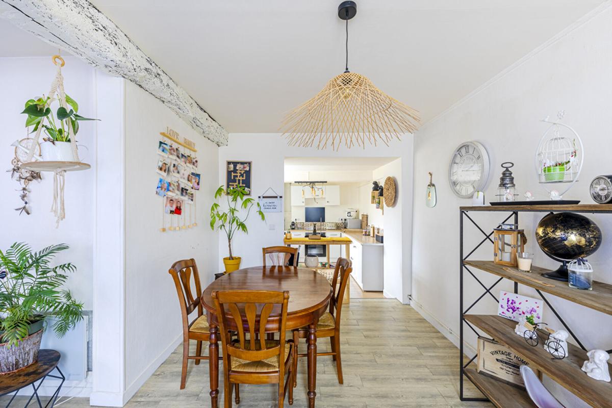 MAGNY-EN-VEXIN Nid douillet hyper centre 2