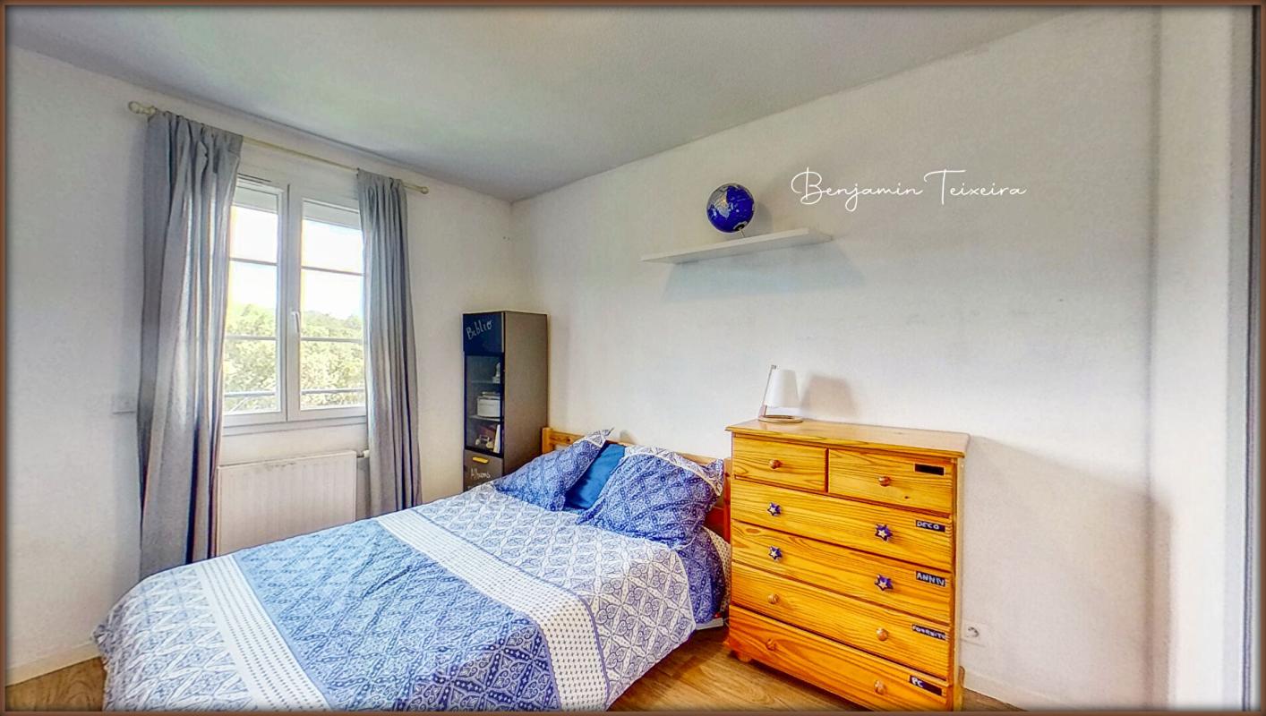 ROQUEBRUNE-SUR-ARGENS Maison Roquebrune Sur Argens 6 pièce(s) 96 m2 - 4 chambres dont 1 de plain-pied + Parking privé 6