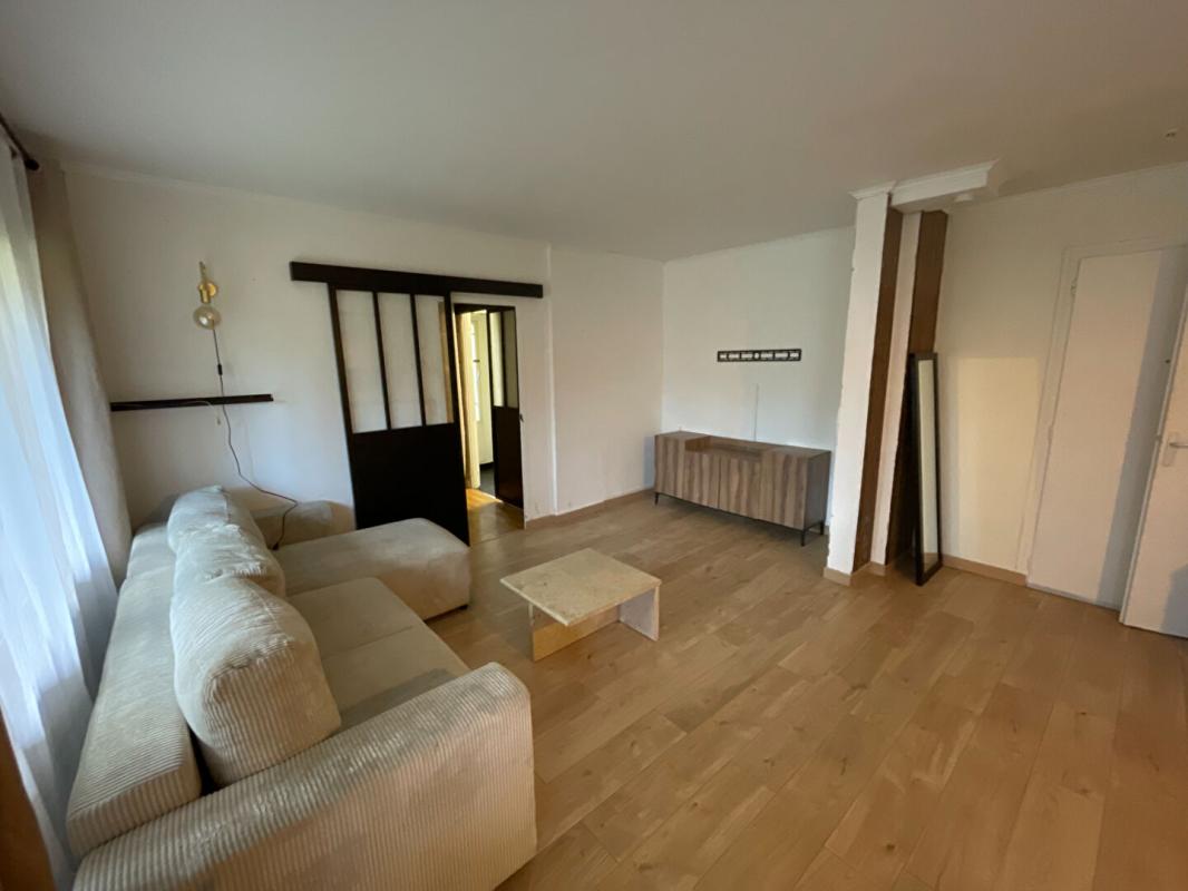 FRESNES Appartement Fresnes 2 pièce(s) 42 m2 1