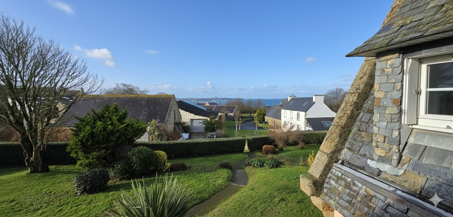DOUARNENEZ Maison Plonevez Porezay 8 pièce(s) 178.61 m2 1