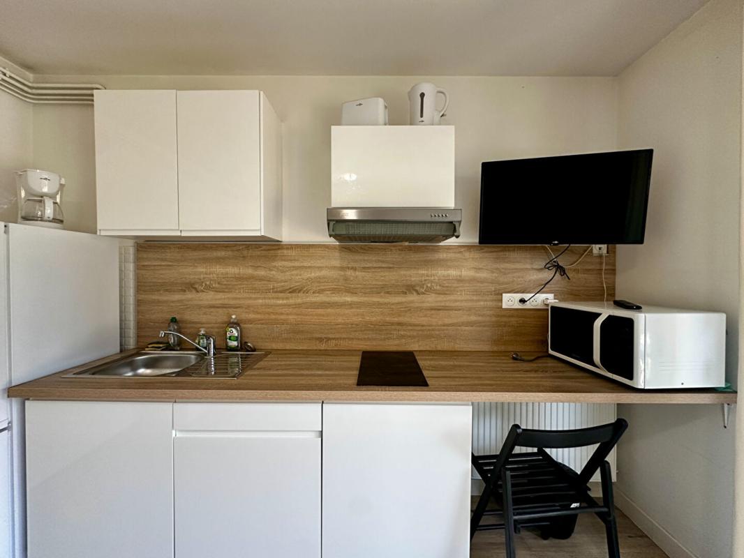 ANGERS Studio meublé de 18 m2 3