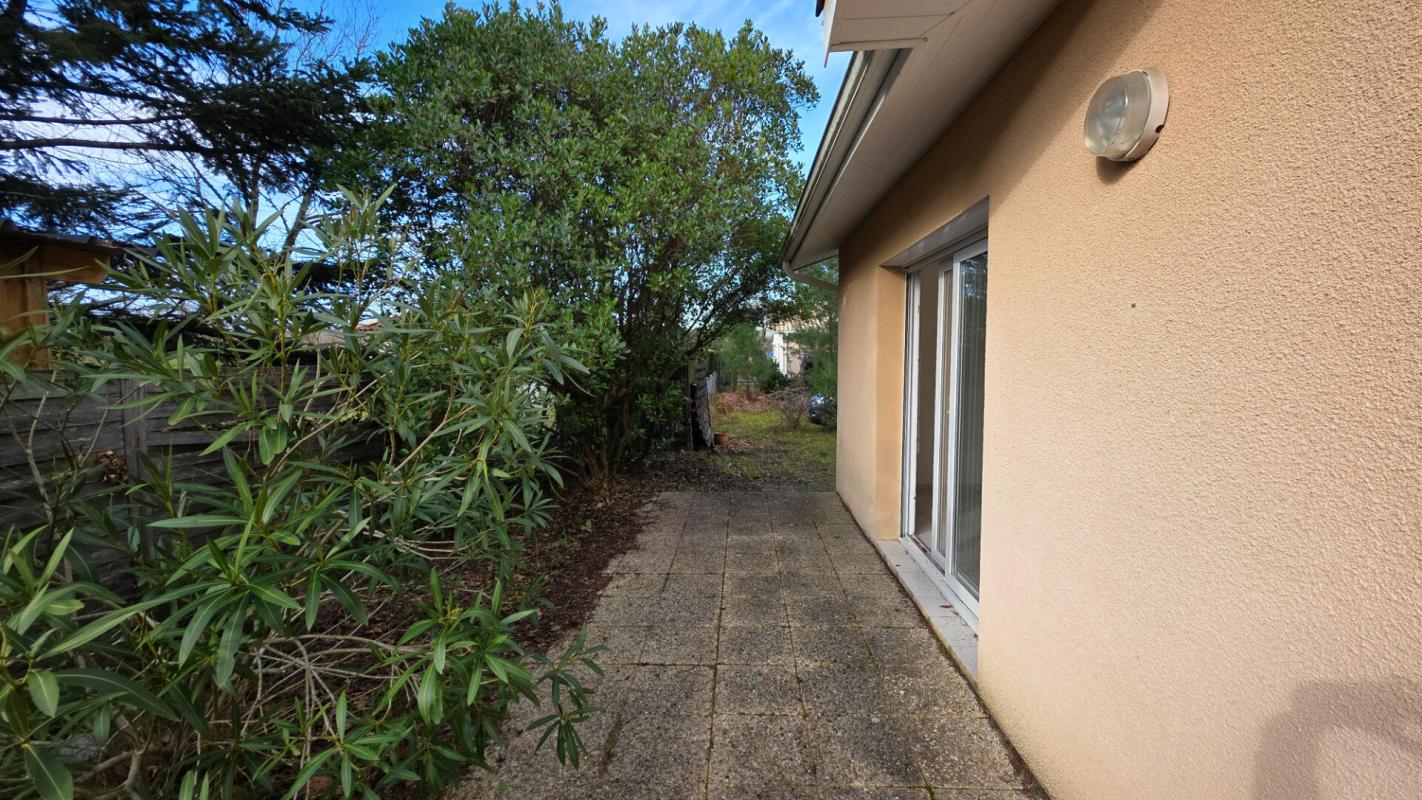 LANTON Ensemble immobilier  Lanton secteur Taussat  T3 + T2  90 m2 14