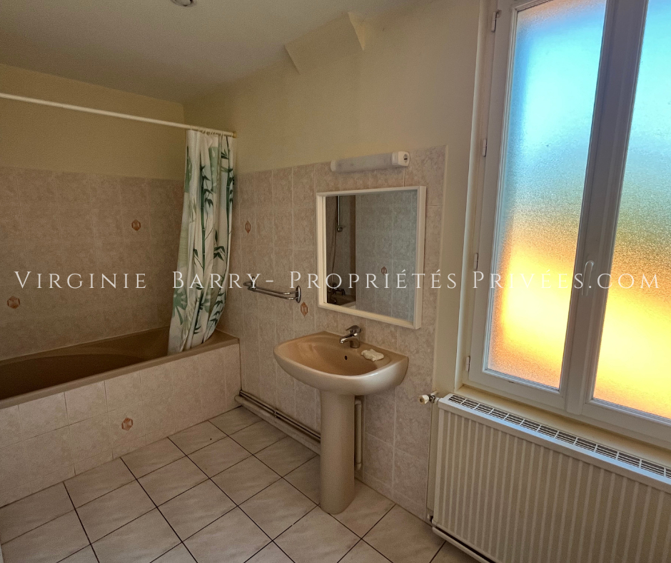 BORDS MAISON FAMILIALE 5 CHAMBRES AVEC GARAGE XXL - IDÉALE FAMILLE OU ARTISAN ! 11