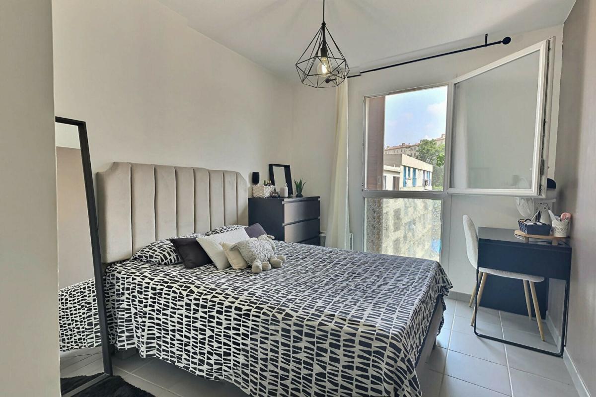 MARSEILLE-14E-ARRONDISSEMENT Bel appartement 4 pièces avec terrasse, de 80m² 13014 Marseille 13