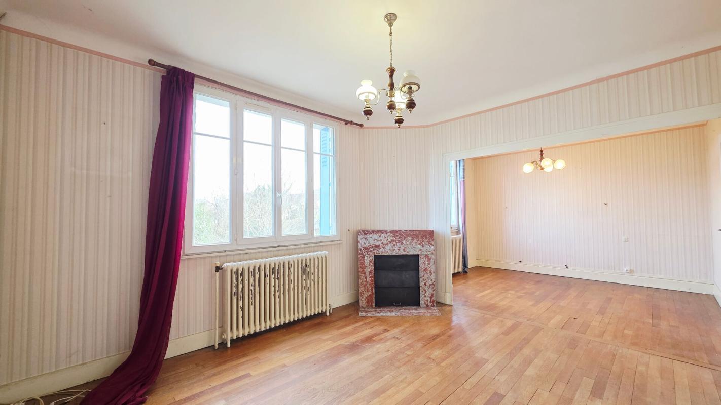 BOURGES BOURGES MAISON 105M² 4 CHAMBRES GARAGES JARDIN 4