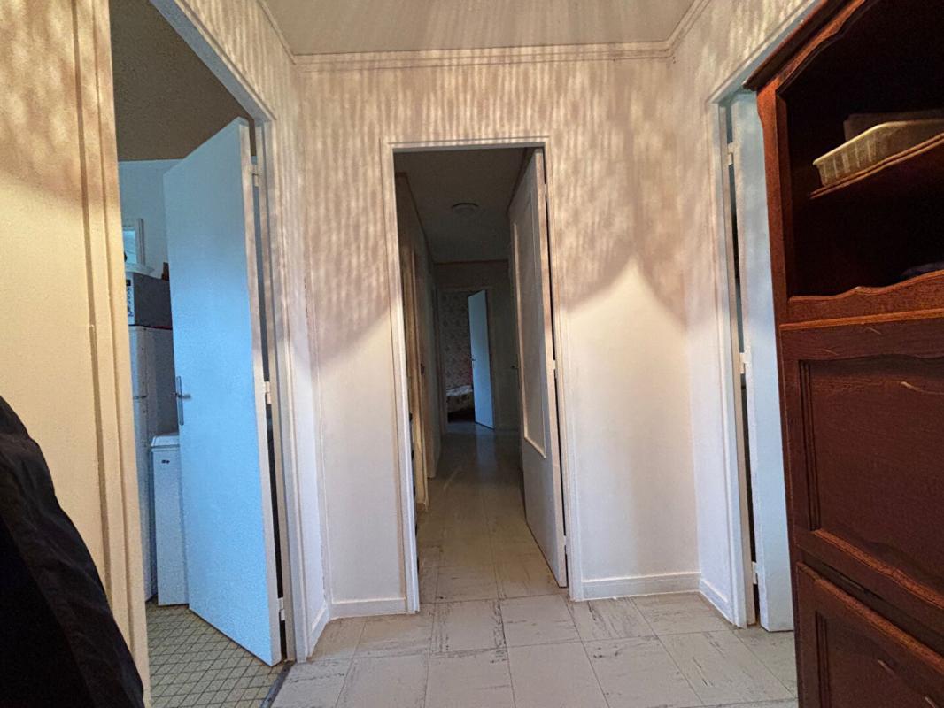 ARCIS-SUR-AUBE Appartement Arcis Sur Aube 3 pièce(s) 79m2 5