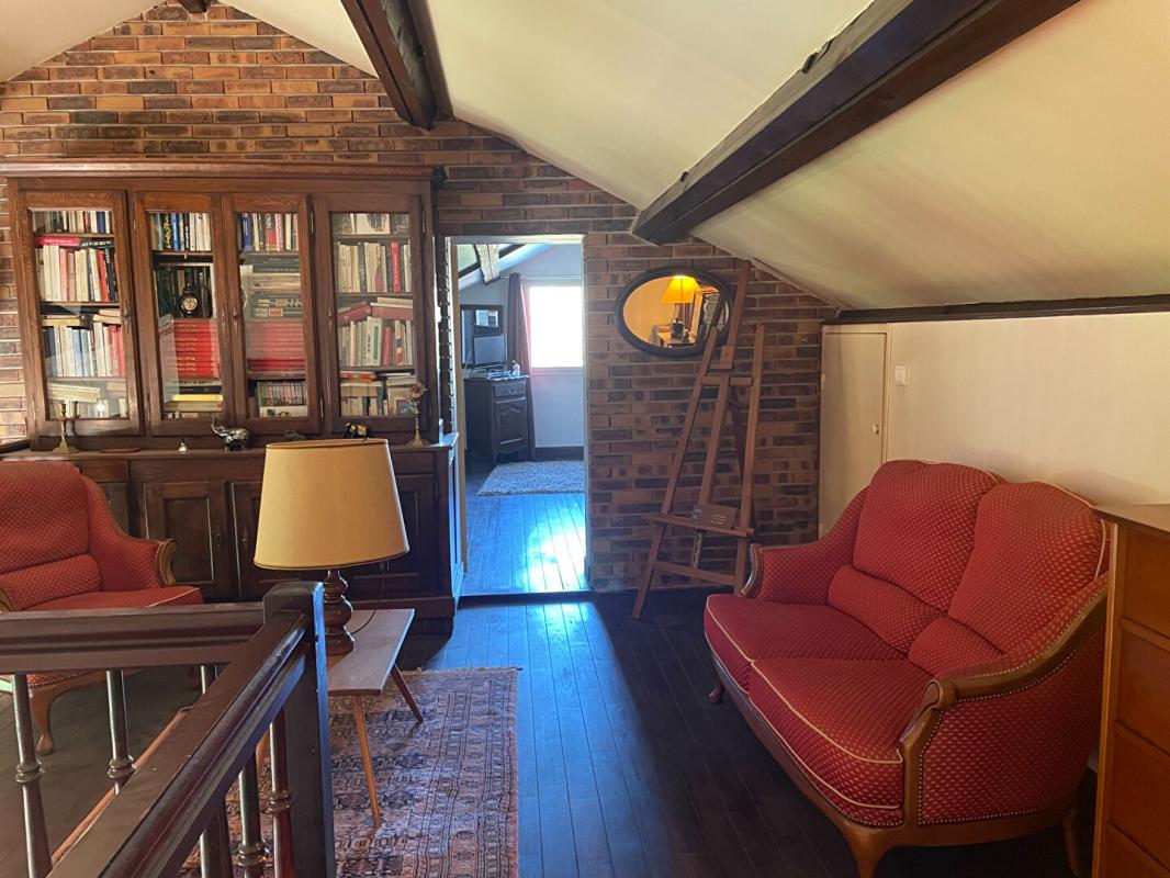 LIMOGES Maison Limoges 10 pièce(s) 221 m2, 5 chambres 6