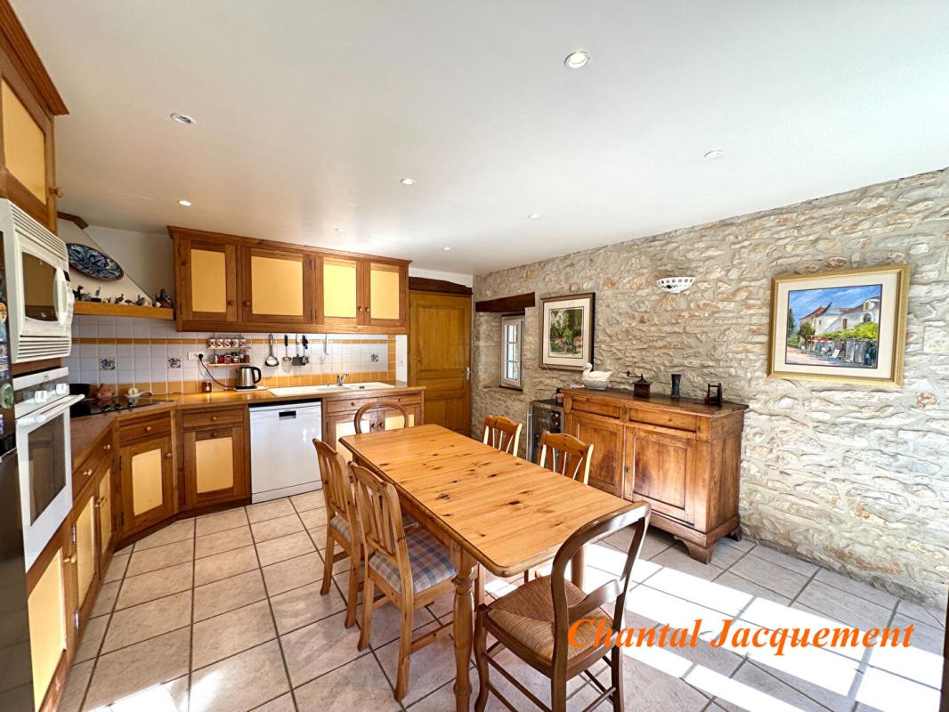 TOURTOIRAC MAISONS EN PIERRES 5