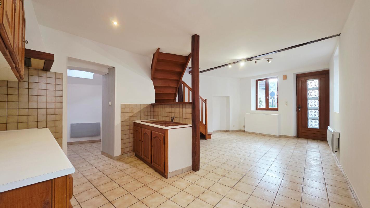 BOURGES BOURGES MAISON 58.6M²  2 PIECES 1 CHAMBRE 2