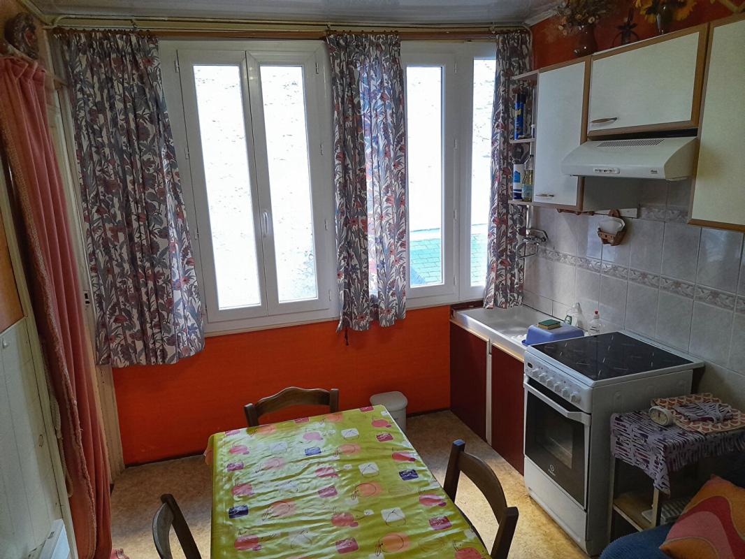 EAUX-BONNES Appartement 3 pièces de 45m2 2
