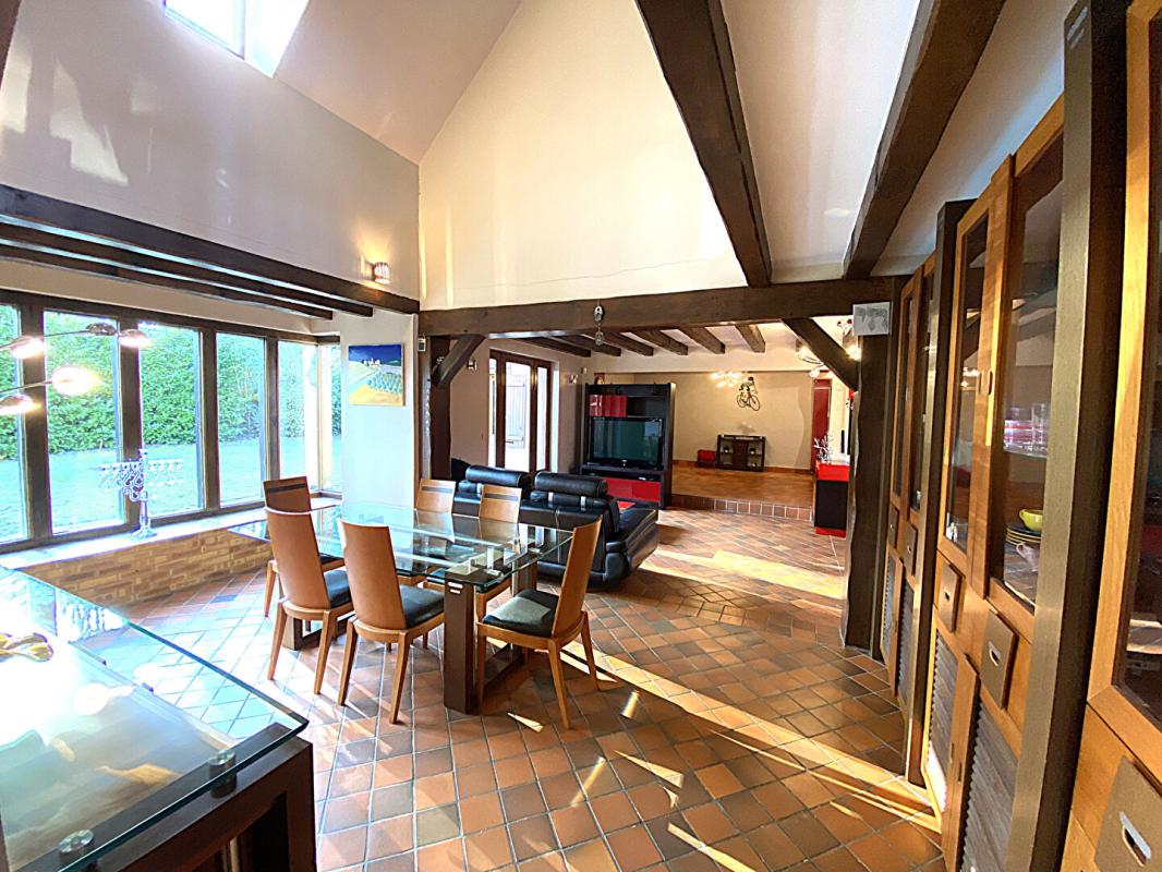 CLAMART Splendide maison 8 pièces à vendre à Clamart 3