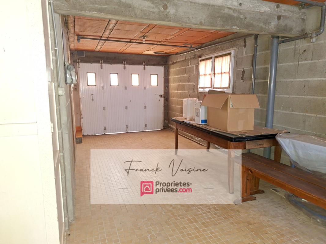 SAINT-PAUL-EN-PAREDS A VENDRE à Saint Paul en Pareds, maison de 137 m2 avec 2 chambres et 1 studio en sous-sol sur une parcelle constructible de 1154 m2 17