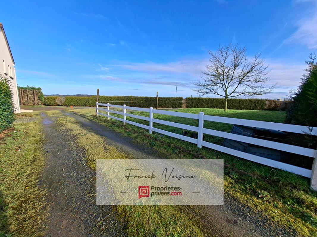 SAINT-PAUL-EN-PAREDS A VENDRE à Saint Paul en Pareds, maison de 137 m2 avec 2 chambres et 1 studio en sous-sol sur une parcelle constructible de 1154 m2 6