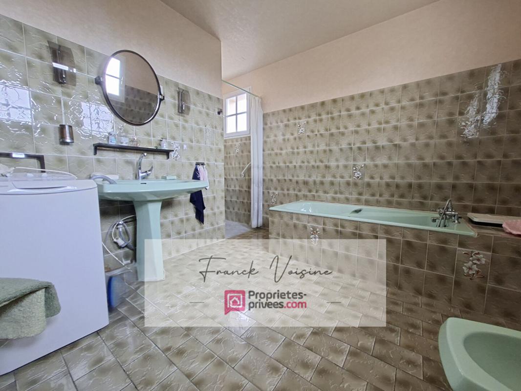 SAINT-PAUL-EN-PAREDS A VENDRE à Saint Paul en Pareds, maison de 137 m2 avec 2 chambres et 1 studio en sous-sol sur une parcelle constructible de 1154 m2 7