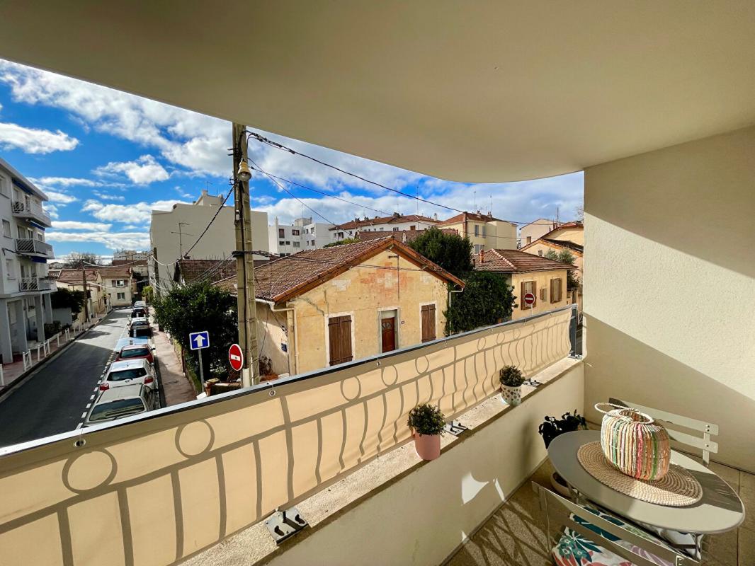 TOULON Rare à la vente - T2 récent avec terrasse et garage - Toulon (83100) 7