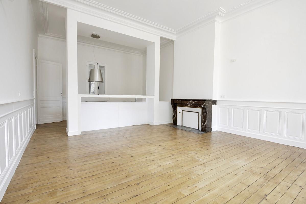 BORDEAUX T2 lumineux 59 m² ? Vue Église Saint-Michel ? Bordeaux centre historique 8