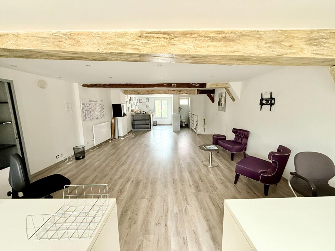 SENS Sens Immeuble 10 pièce(s) 250 m2, Bien à fort potentiel ! Usage habitation, commercial ou mixte ! 4