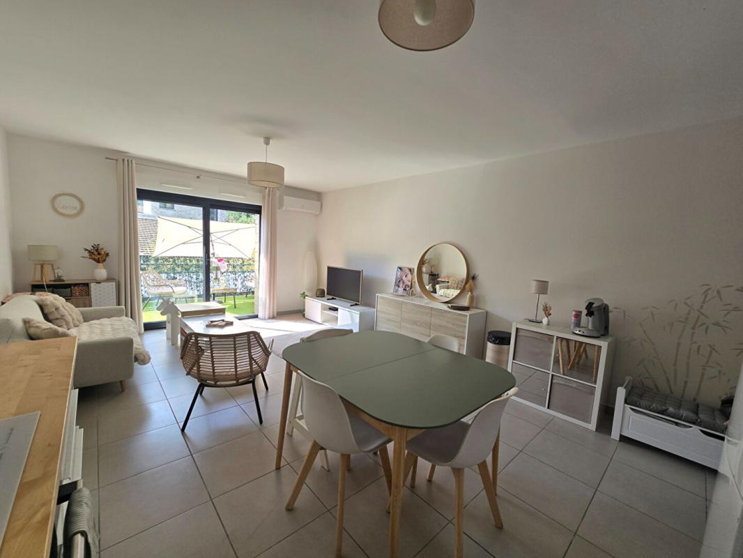 HYERES Hyères Costebelle - Dernier étage - T3 de 65 m² avec terrasse et parking 3