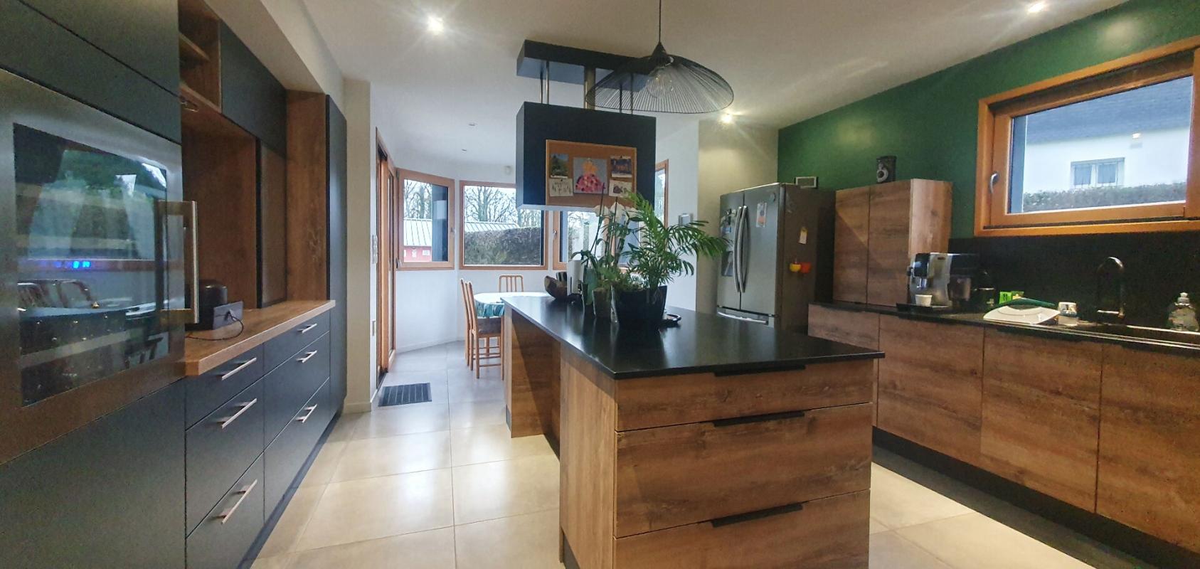 LANGUIDIC Propriété contemporaine d'exception avec piscine et spa d'intérieur 3