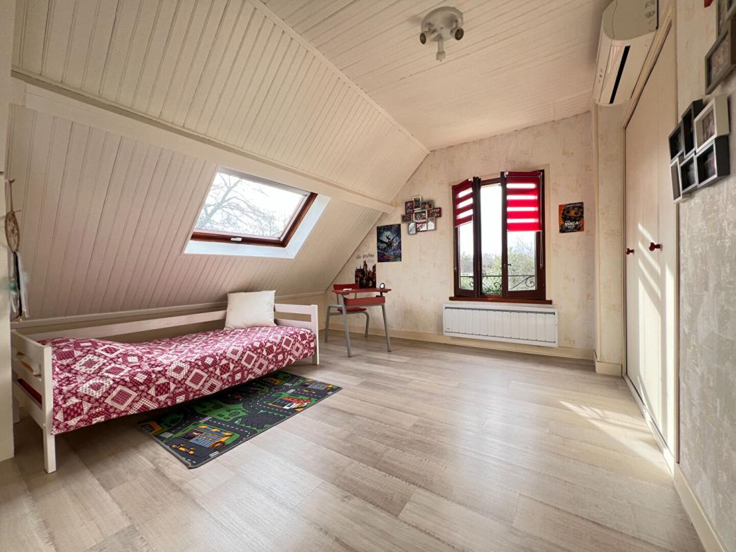 HAUTERIVE Maison avec jardin 11