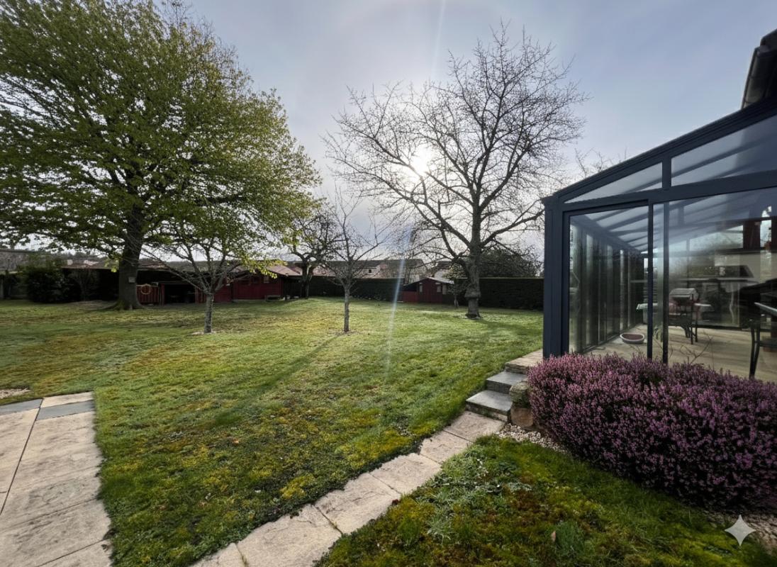 HAUTERIVE Maison avec jardin 2