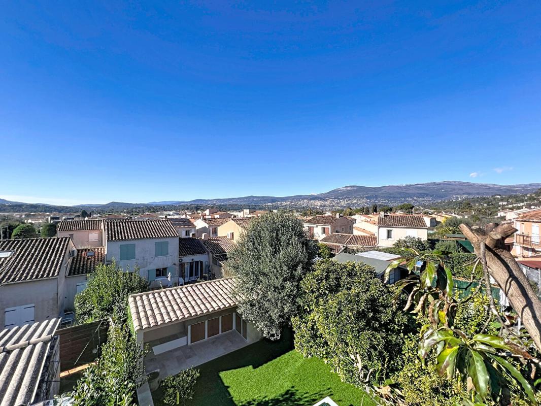 MOUANS-SARTOUX Maison 5 pièces avec jardin Mouans-Sartoux, secteur résidentiel 10