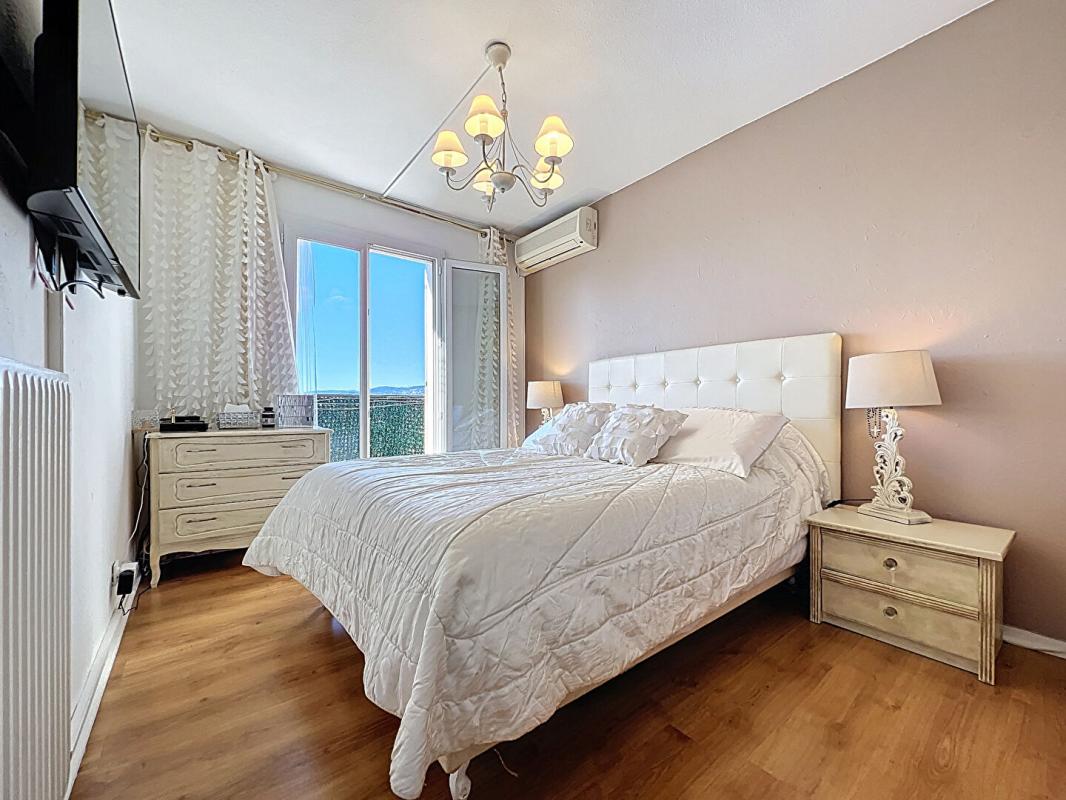 MOUANS-SARTOUX Maison 5 pièces avec jardin Mouans-Sartoux, secteur résidentiel 8