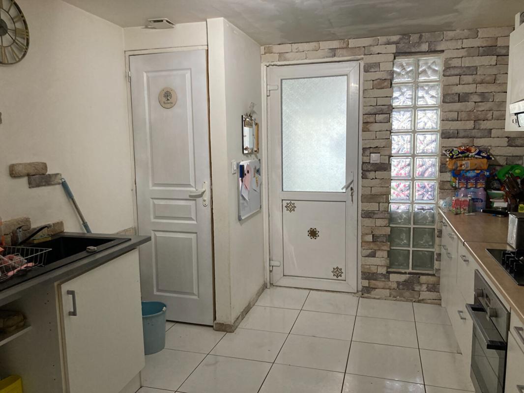 MONTFAVET Maison Montfavet 5 pièce(s) 11