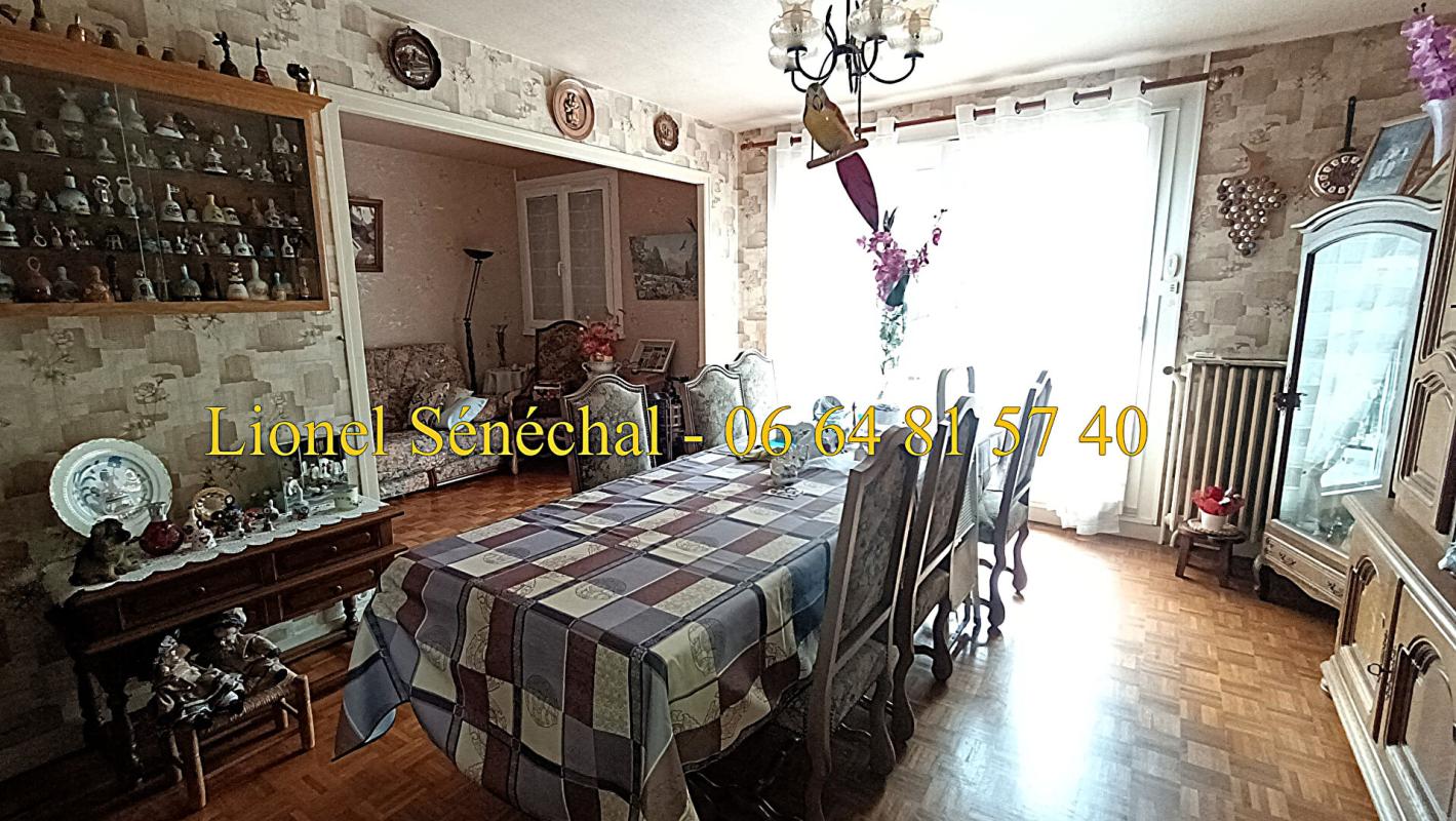 BREVAL Terrain à bâtir entièrement plat de plus de 3 000 m2 avec une maison de 83 m2 habitable avec travaux à prévoir ou à détruire 5