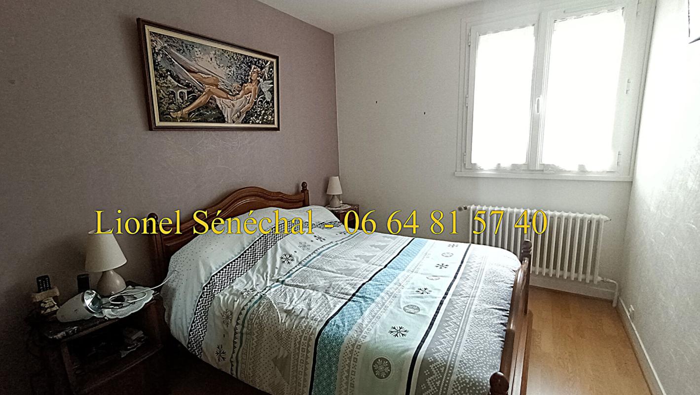 BREVAL Terrain à bâtir entièrement plat de plus de 3 000 m2 avec une maison de 83 m2 habitable avec travaux à prévoir ou à détruire 7