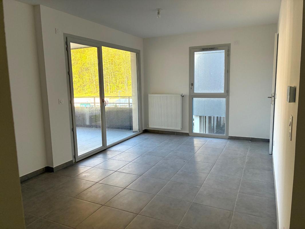 CHALLES-LES-EAUX Appartement  T2 Challes Les Eaux  43 m2 avec garage 6