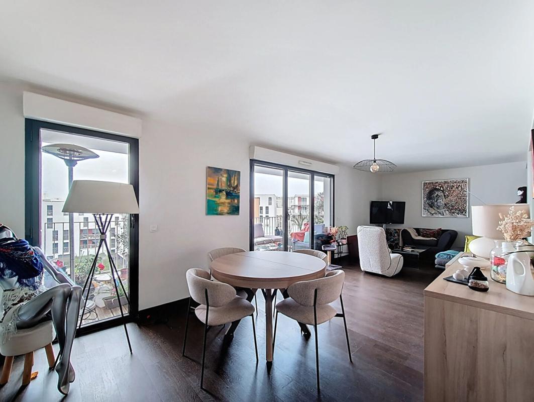 BORDEAUX Bordeaux Chartrons - Appartement 93,50 m2, 3 chambres , terrasses et 2 parkings 1