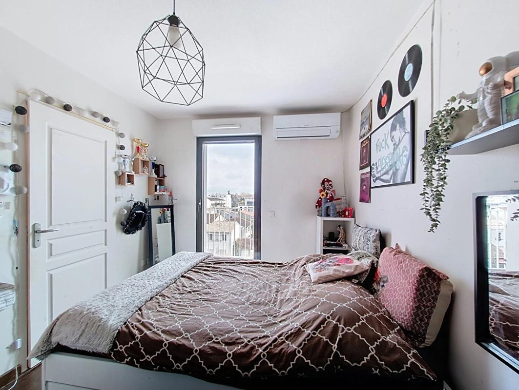 BORDEAUX Bordeaux Chartrons - Appartement 93,50 m2, 3 chambres , terrasses et 2 parkings 7