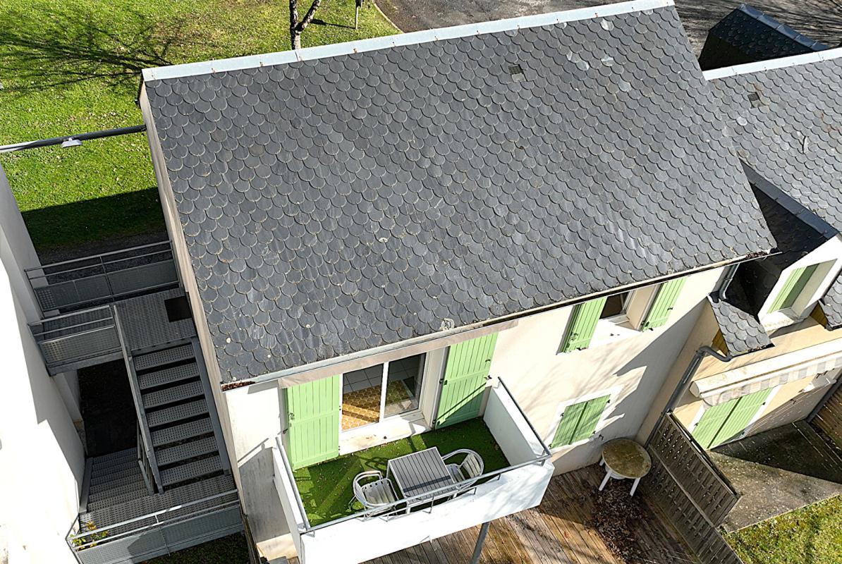 SAINT-GENIEZ-D'OLT Appartement 3 pièces avec balcon, parking et piscines 1