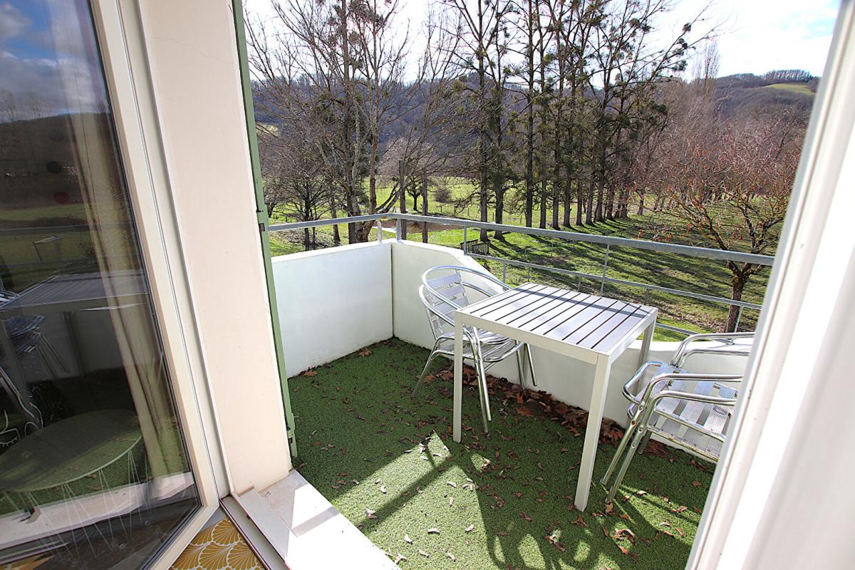 SAINT-GENIEZ-D'OLT Appartement 3 pièces avec balcon, parking et piscines 10