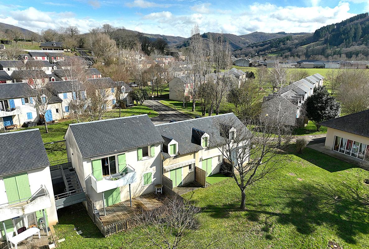 SAINT-GENIEZ-D'OLT Appartement 3 pièces avec balcon, parking et piscines 3