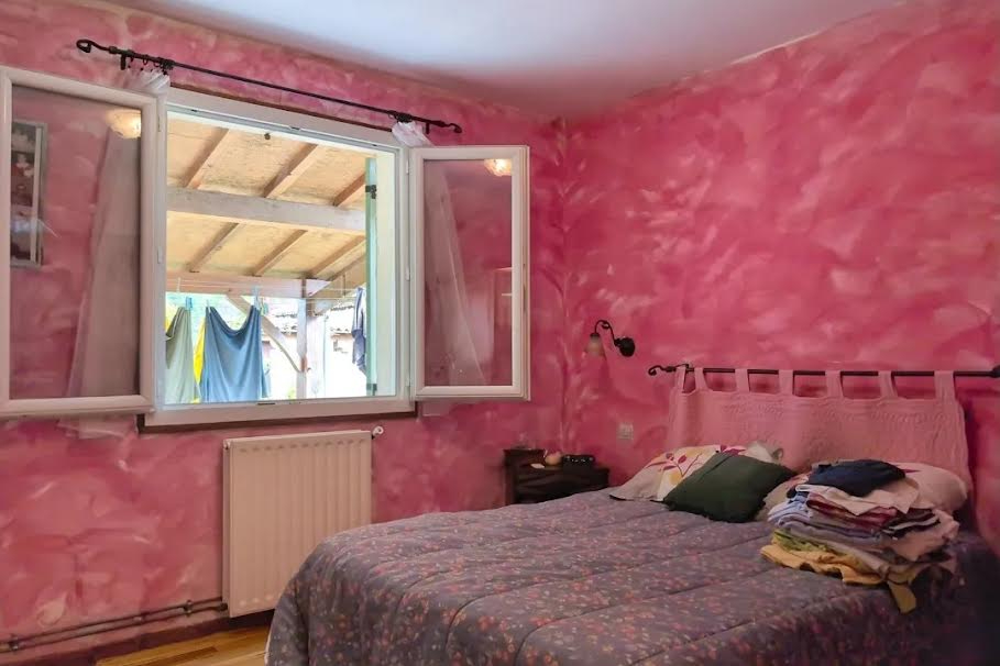 GALGON Maison 99 m2 avec cinq pieces 7